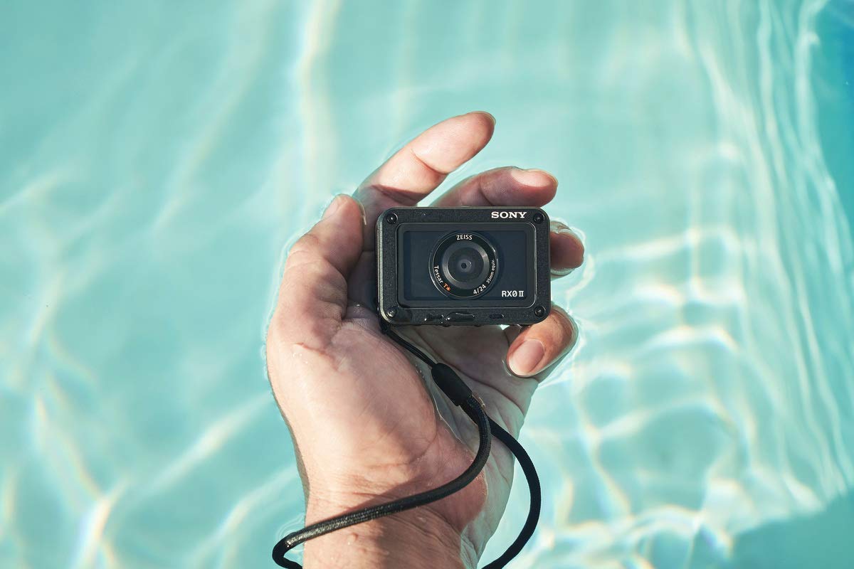 sony-rx0-ii-creator-kit-ultrakompakte-premium-kamera-1-0-zoll-sensor-4k-wasserdi image 3