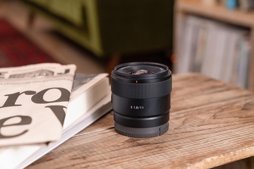 sony-sel11f18-11mm-f1-8-aps-c-ultra-weitwinkelobjektiv-e-mount image 4