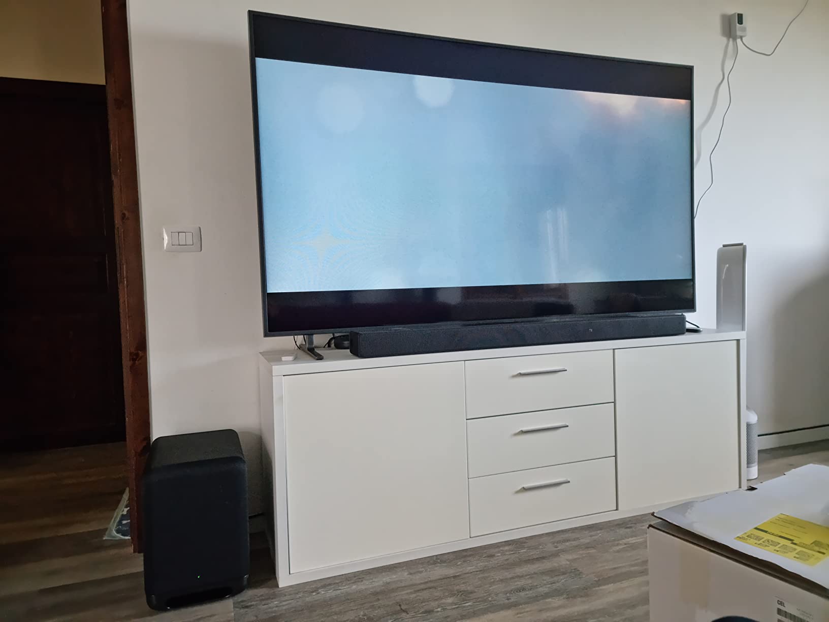 Sehr gut, aber der Subwoofer könnte besser sein