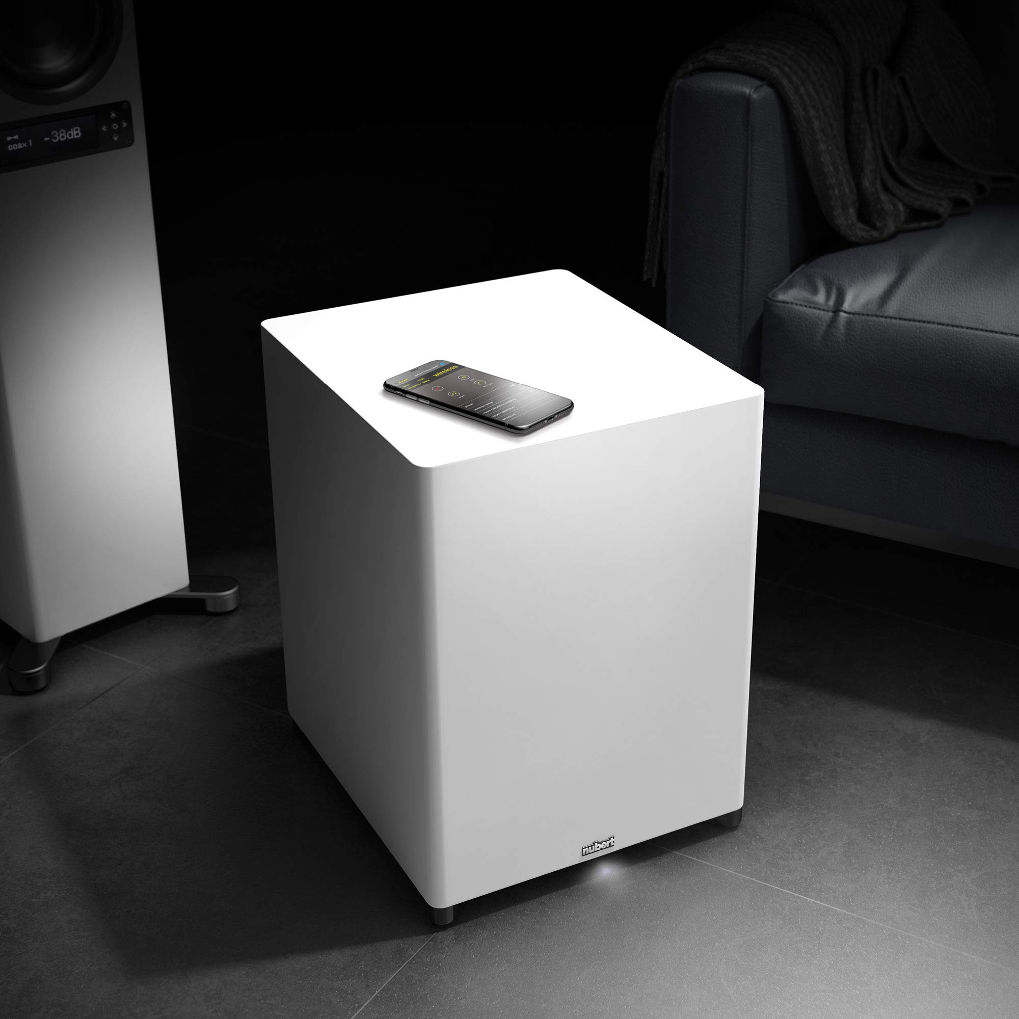 nubert-nusub-xw-700-aktivsubwoofer-mit-250-watt-21-cm-chassis-downfire-f-r-surro image 5