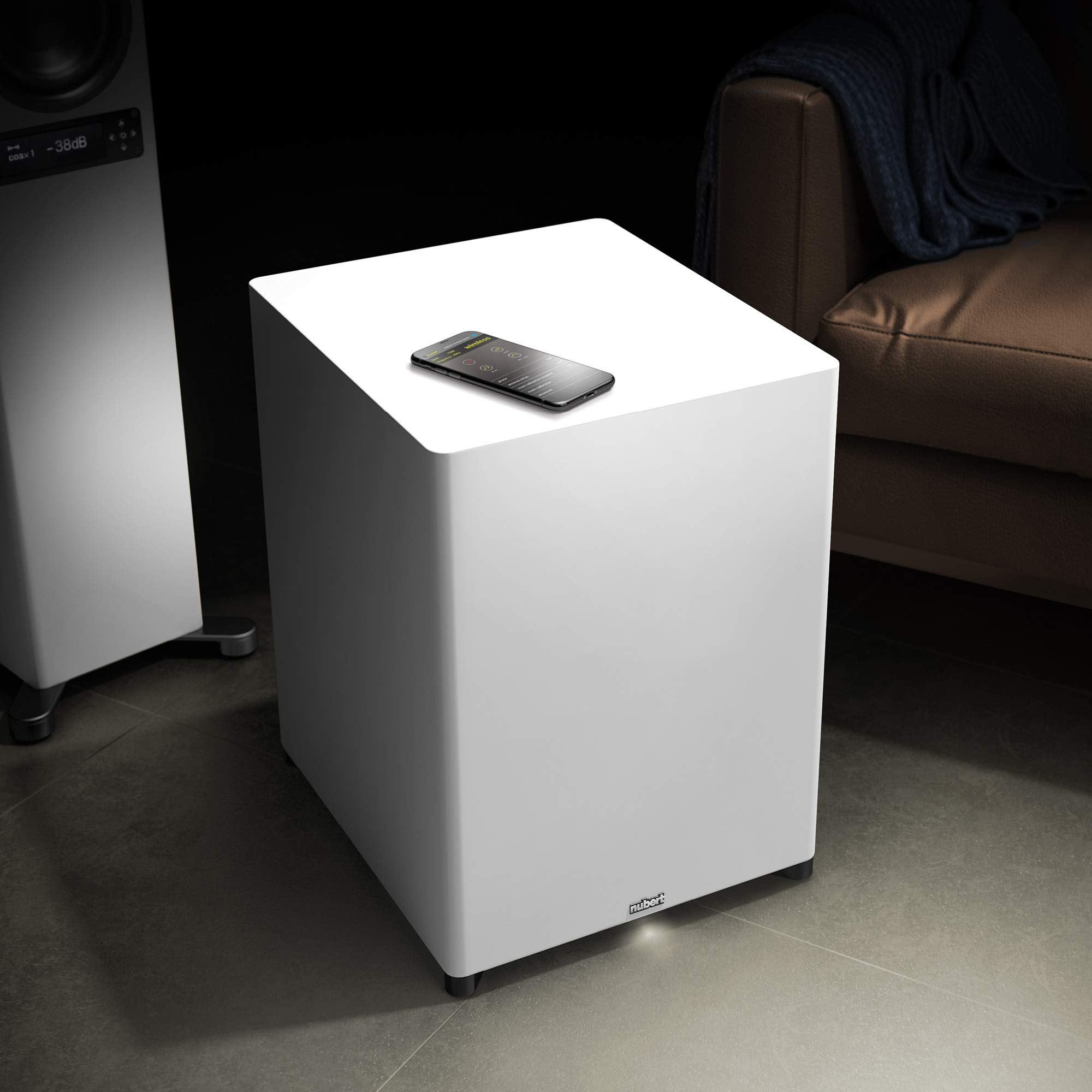 nubert-nusub-xw-900-schwarzer-subwoofer-downfire-subwoofer-mit-aktiv-technik-380 image 5