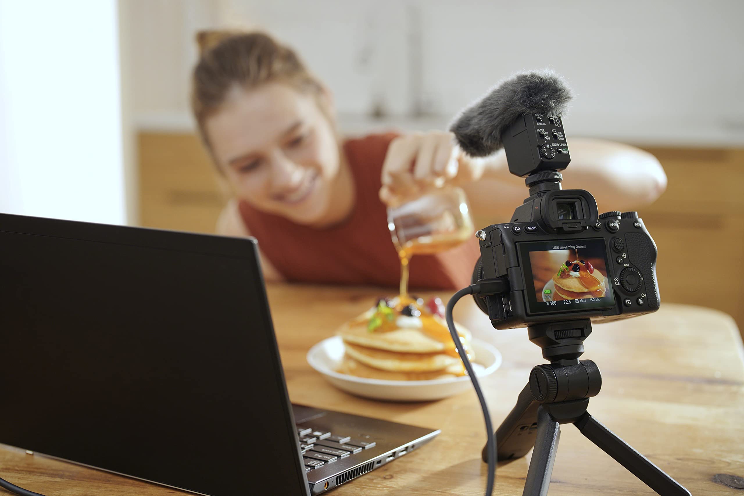 sony-alpha-7-iv-vollformat-systemkamera-mit-28-70mm-objektiv-33mp-4k-60p image 4