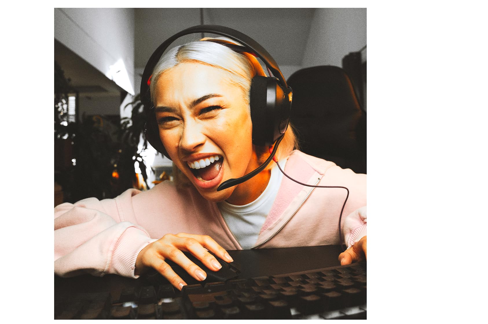 jbl-quantum-250-kabelgebundenes-over-ear-gaming-headset-mit-jbl-quantum-spatial- image 4
