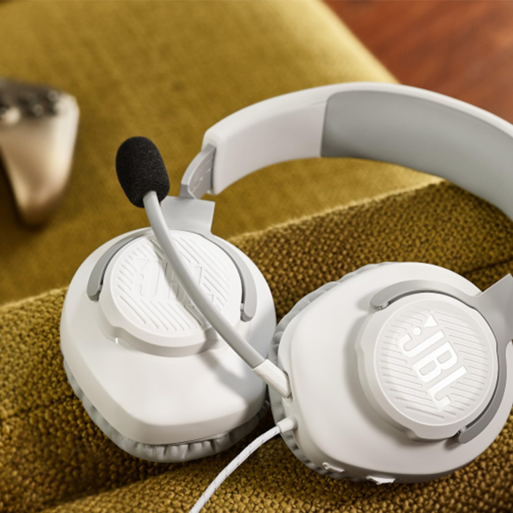 jbl-quantum-100-over-ear-gaming-headset-wired-3-5-mm-wei image 5