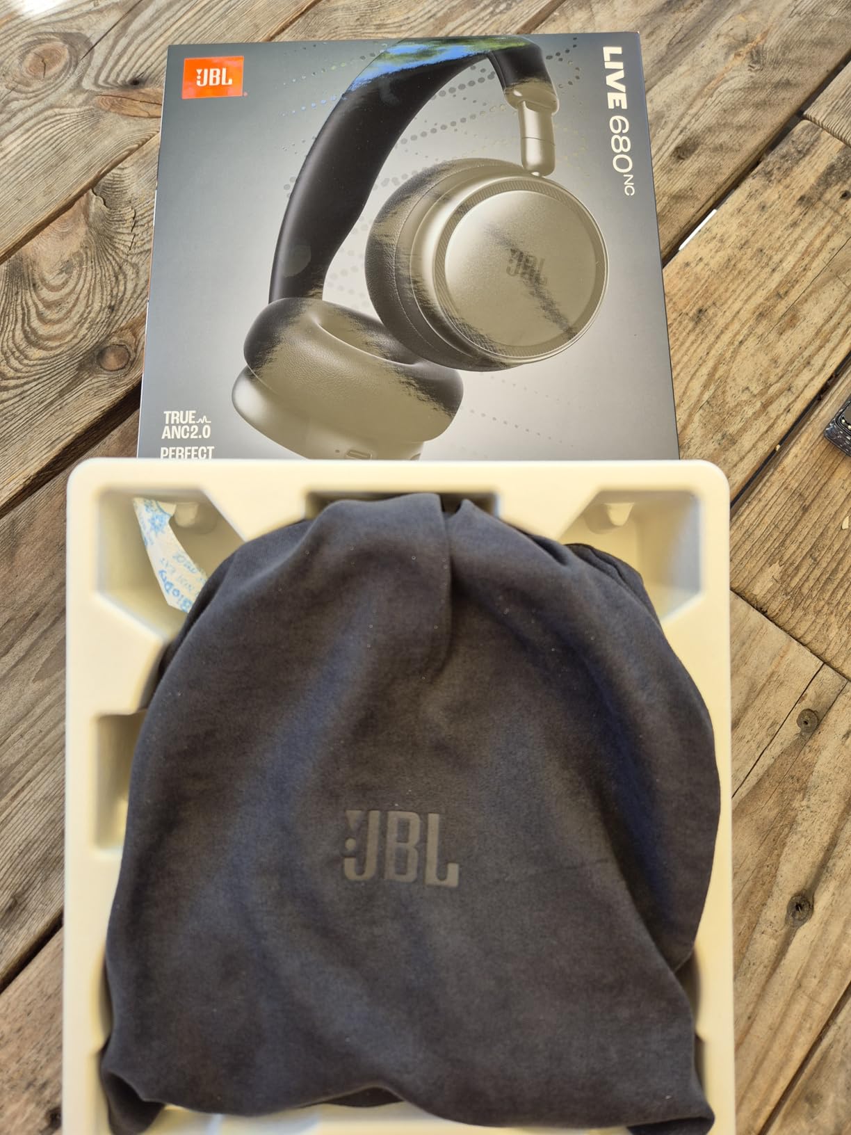 Hervorragendes Noise Cancelling
