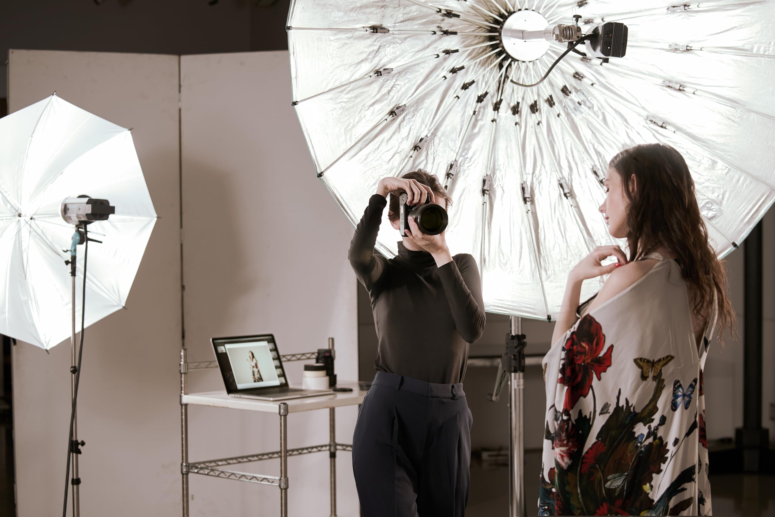 sony-alpha-7r-iv-vollformat-systemkamera-61mp-4k-nur-geh-use image 6