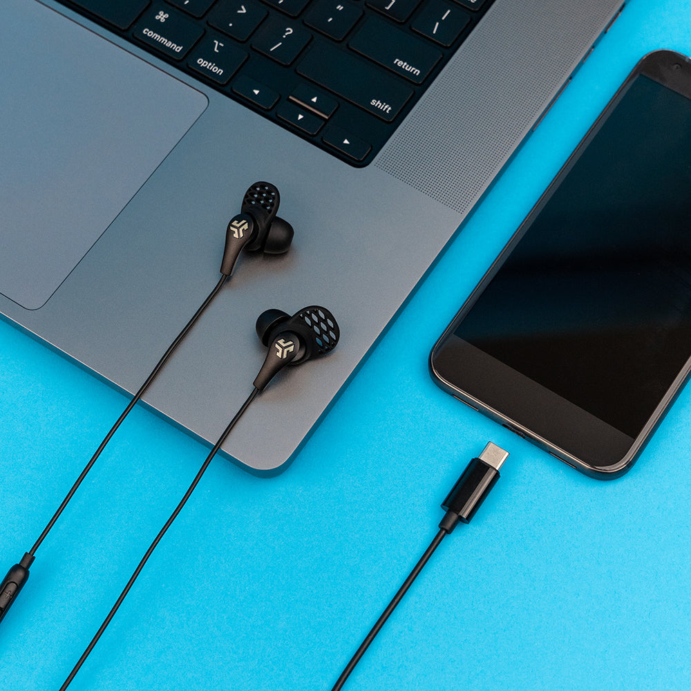 jlab-jbuds-pro-usb-c-wired-earbuds-schwarz image 3