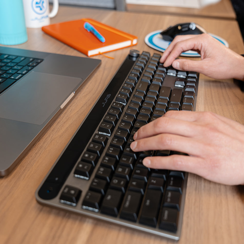 jlab-epic-mechanical-keyboard-schwarz image 3