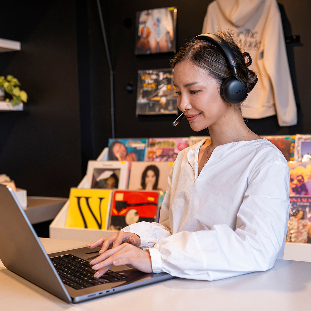 jlab-go-work-wireless-on-ear-headset-gen-3-bluetooth-usb-c-multipoint-schwarz image 6